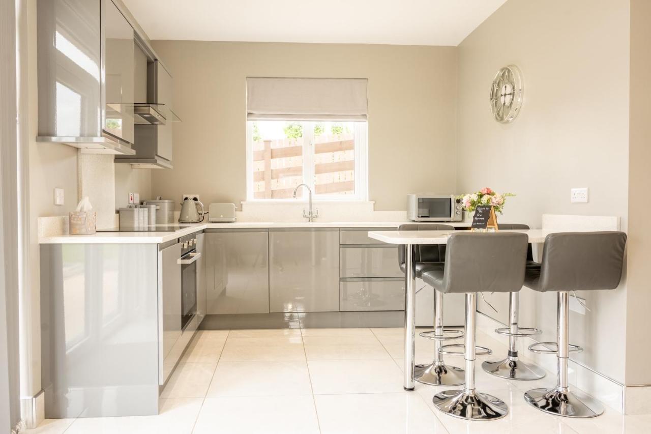 The View Apartment 2, Newry - Luxury Open Plan Apartment With City Views Exterior photo