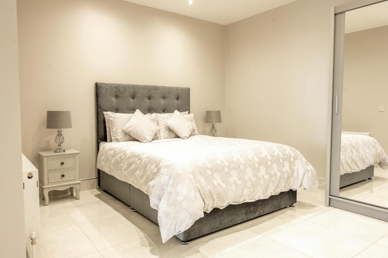 The View Apartment 2, Newry - Luxury Open Plan Apartment With City Views Exterior photo