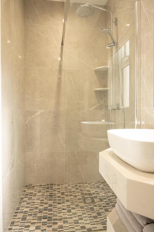 The View Apartment 2, Newry - Luxury Open Plan Apartment With City Views Exterior photo